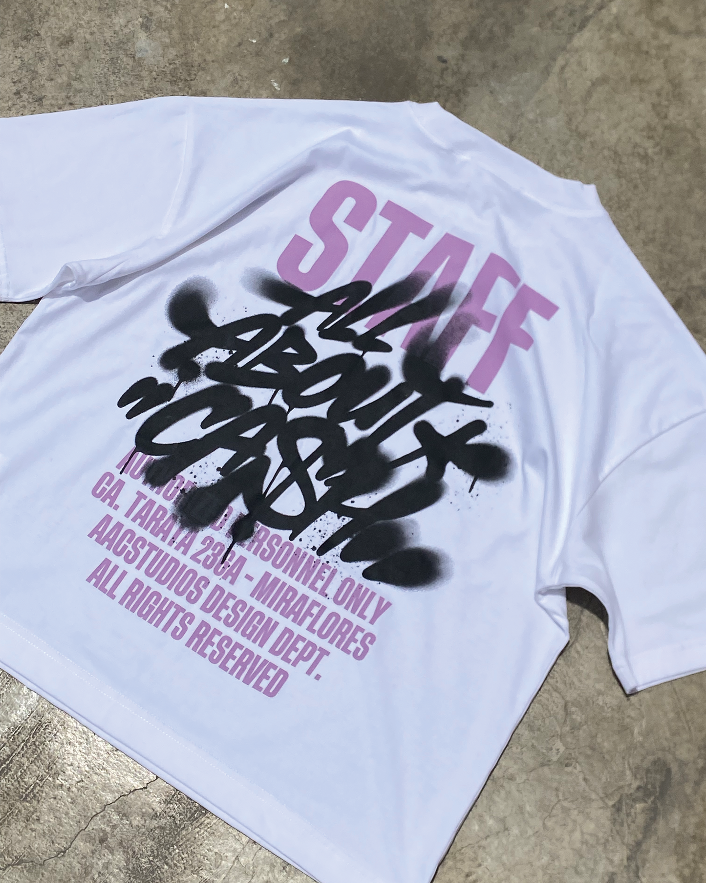 TARATA WHITE TAG TEE