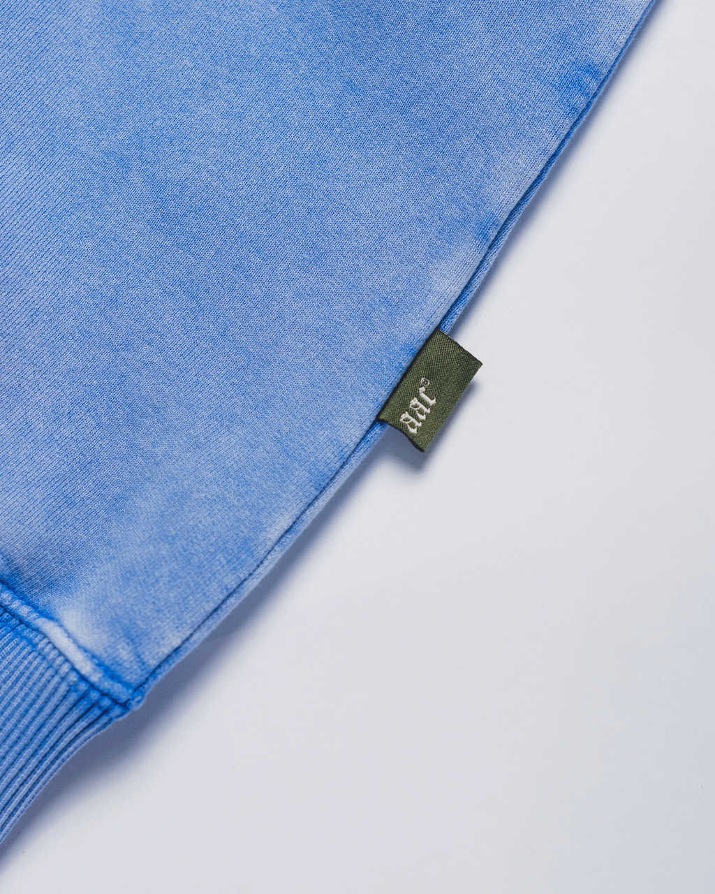 CRYSTALZ LIGHT BLUE CREWNECK