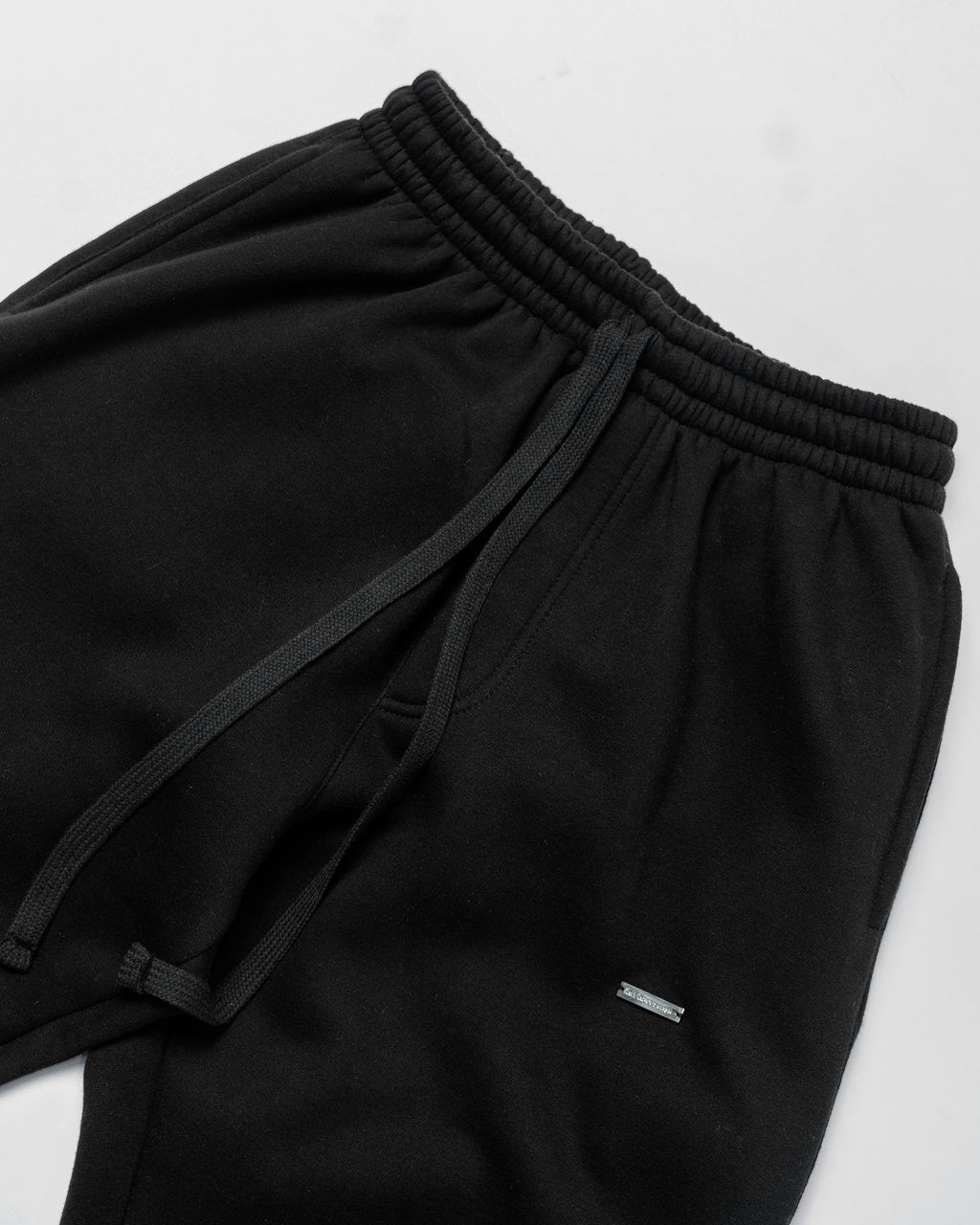 BLAACK BASIC SWEATPANTS