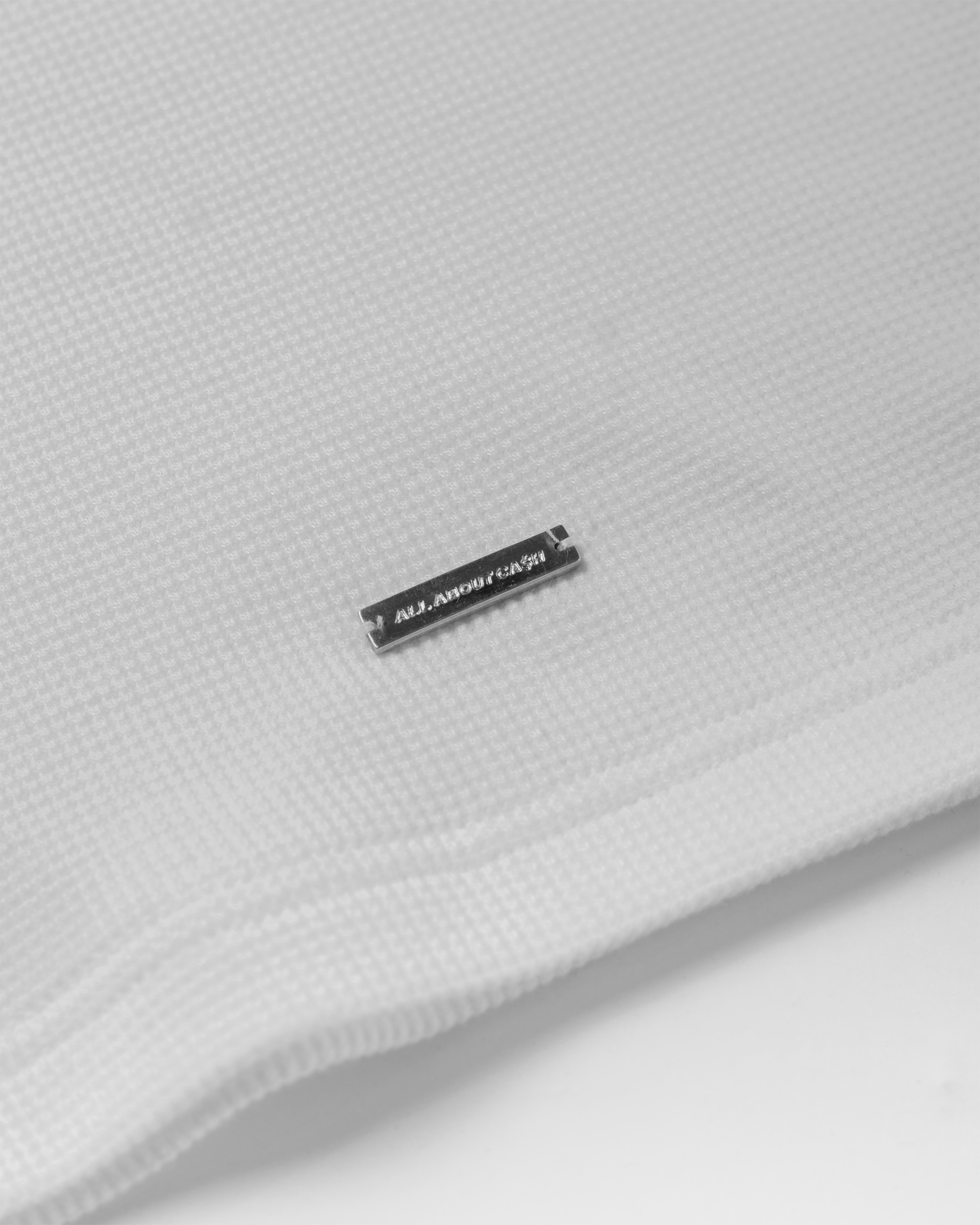 WHITE BASIC WAFFLE LONGSLEEVE