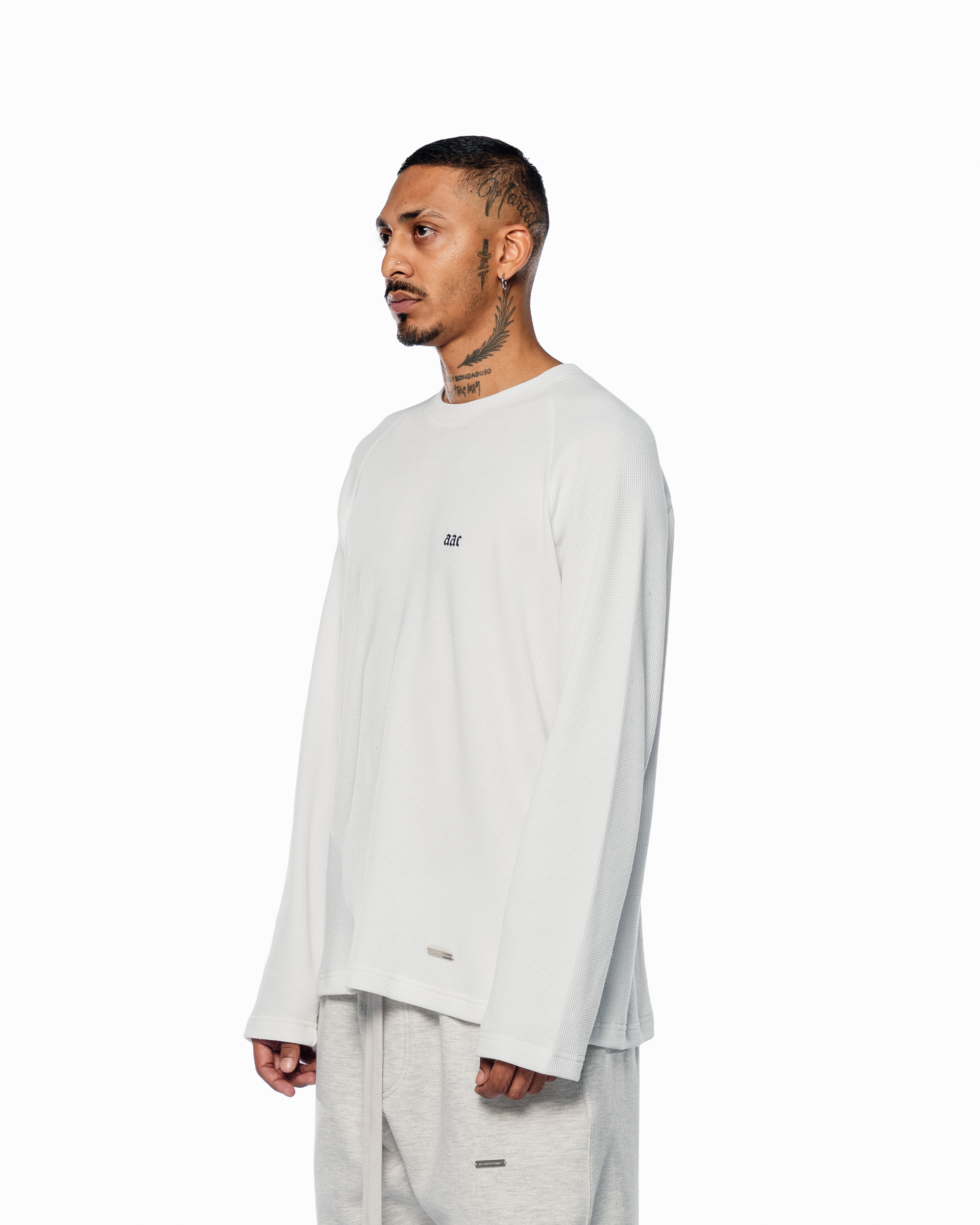 WHITE BASIC WAFFLE LONGSLEEVE
