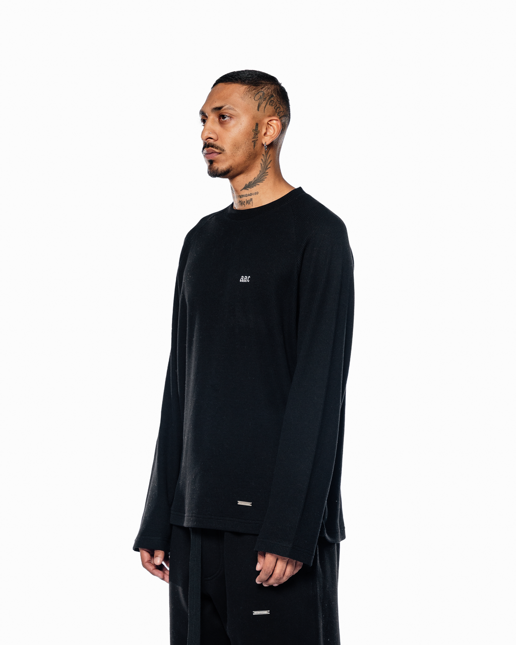 BLAACK BASIC WAFFLE LONGSLEEVE