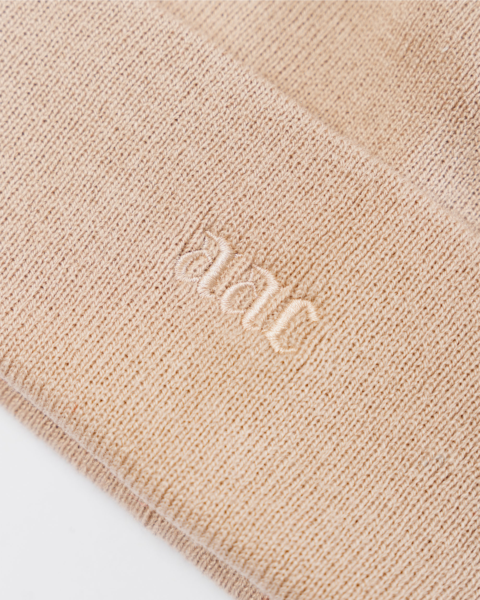 MOMM BEIGE BEANIE