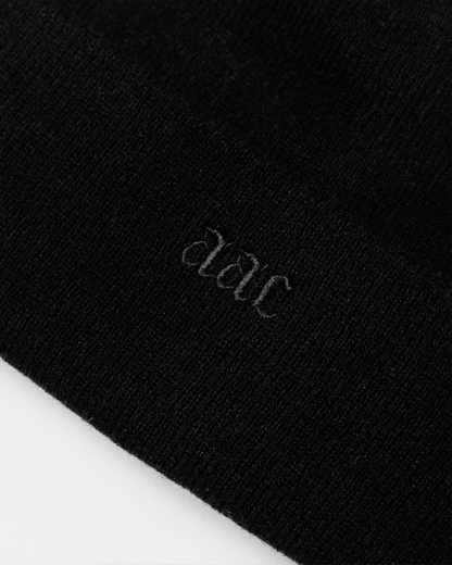MOMM BLAACK BEANIE