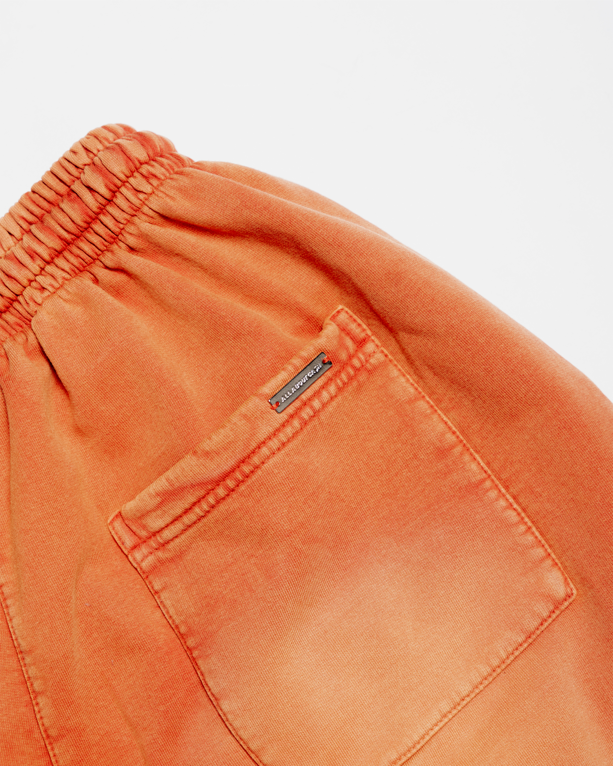 NHS BRICK SWEATPANTS