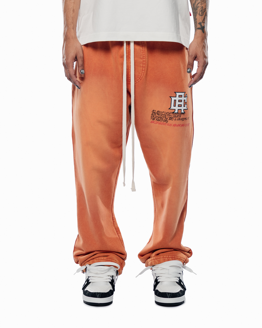NHS BRICK SWEATPANTS