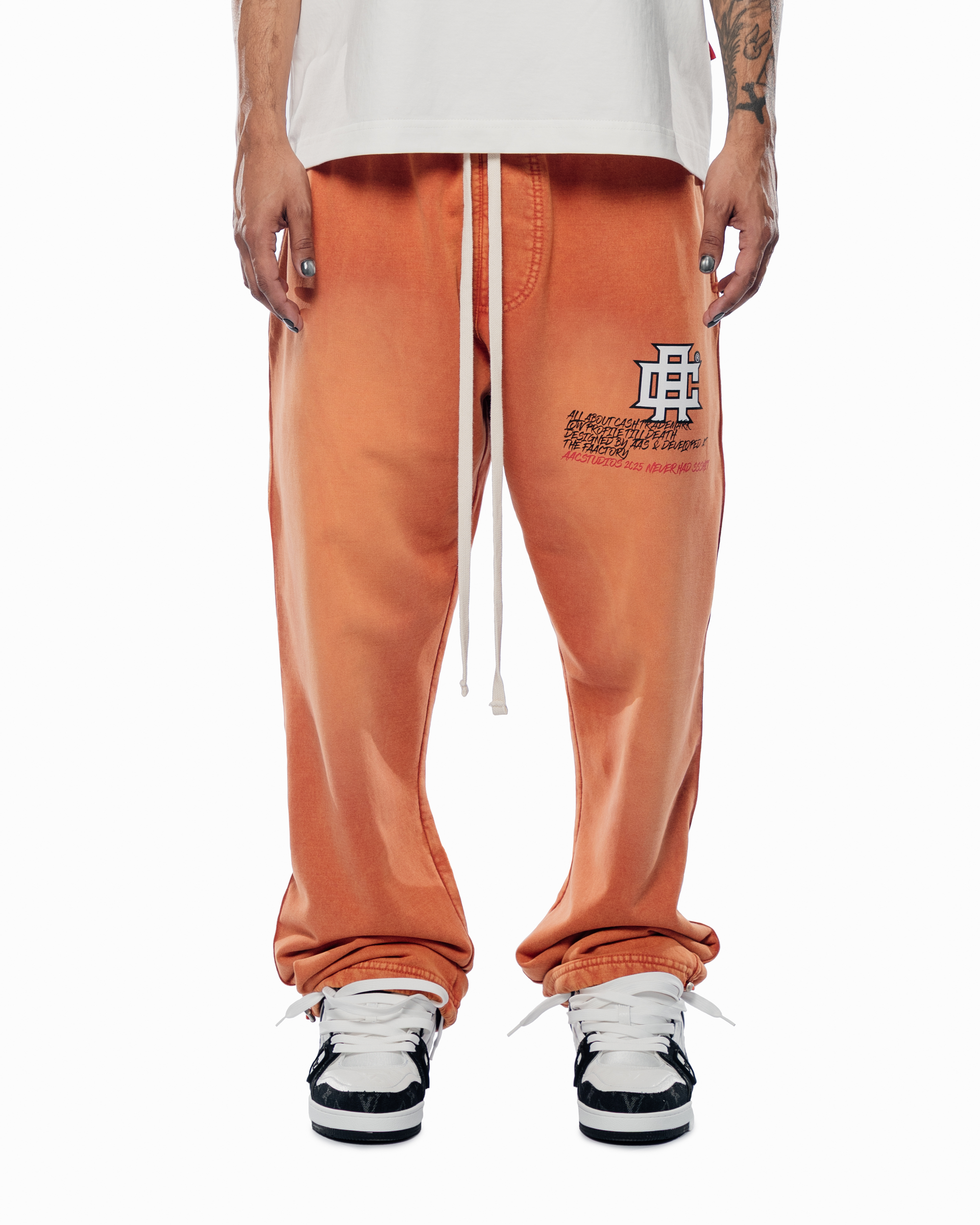 NHS BRICK SWEATPANTS