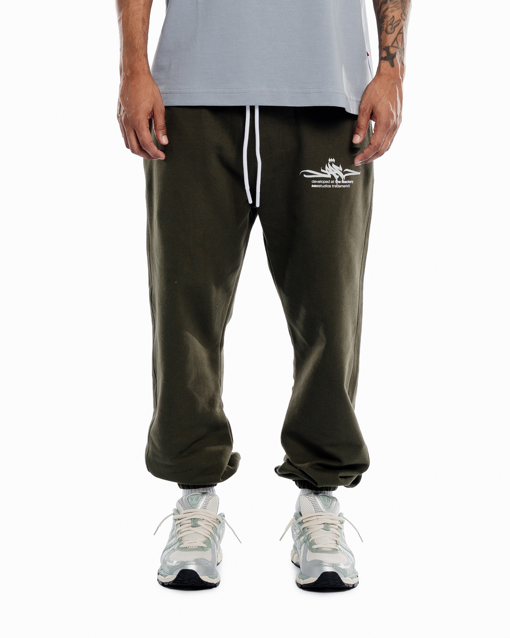 TAG GREEN SWEATPANTS