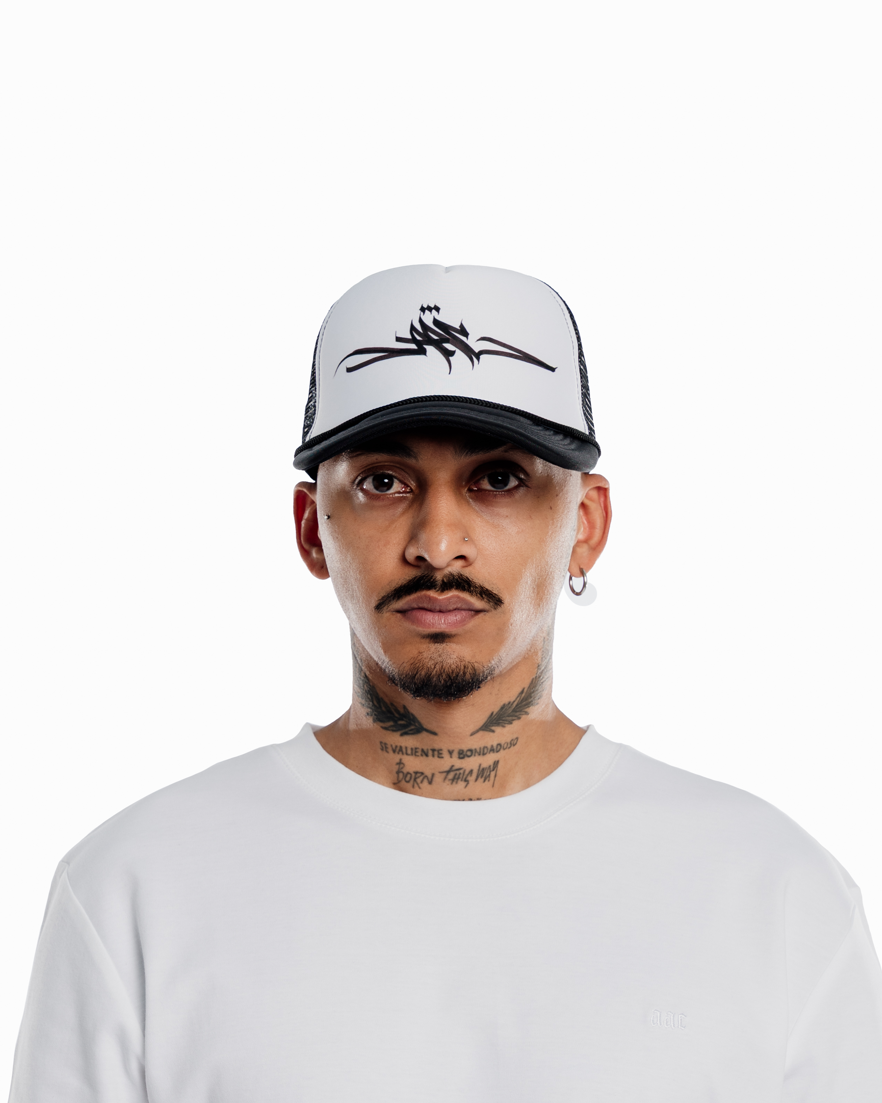 BLAACK TAG TRUCKER CAP