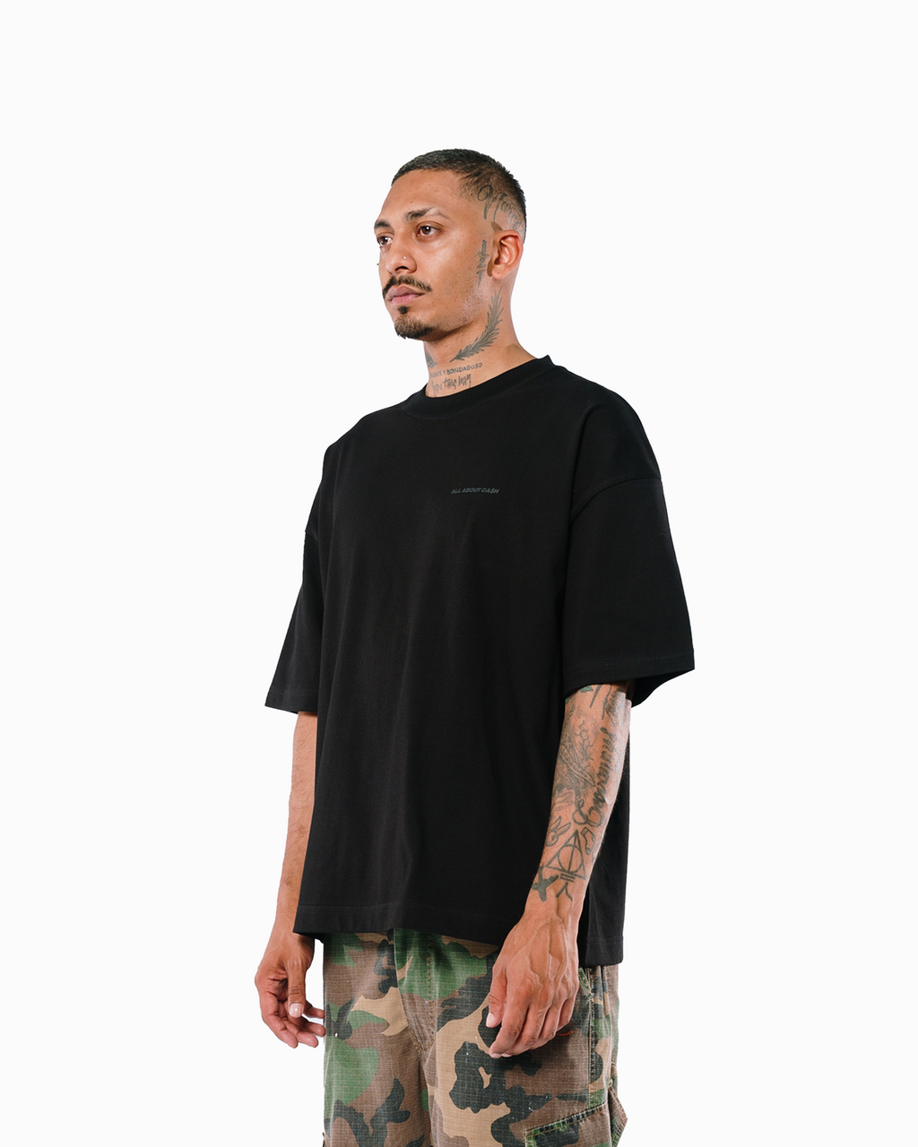 BLAACK BASIC TEE