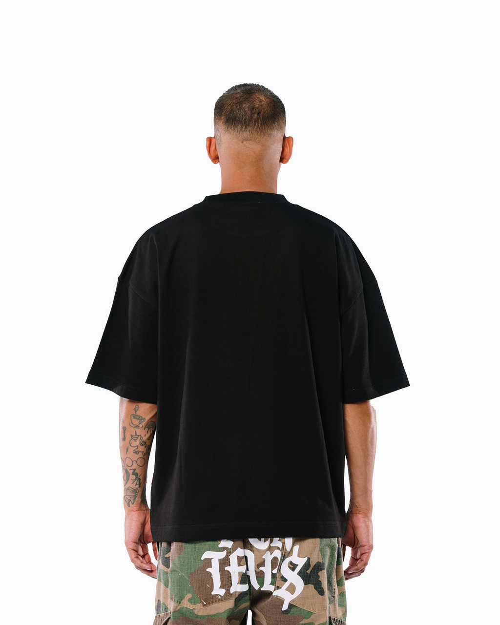 BLAACK BASIC TEE